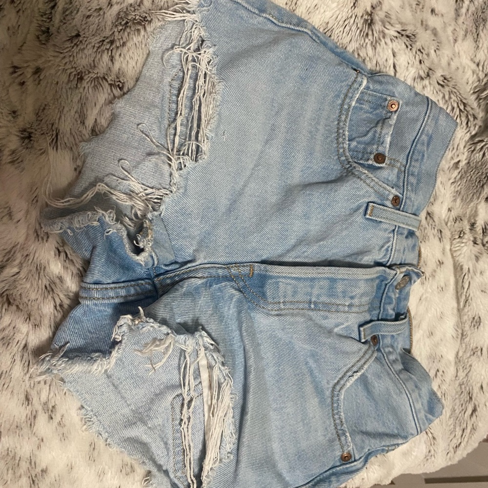 Women’s Levi’s shorts